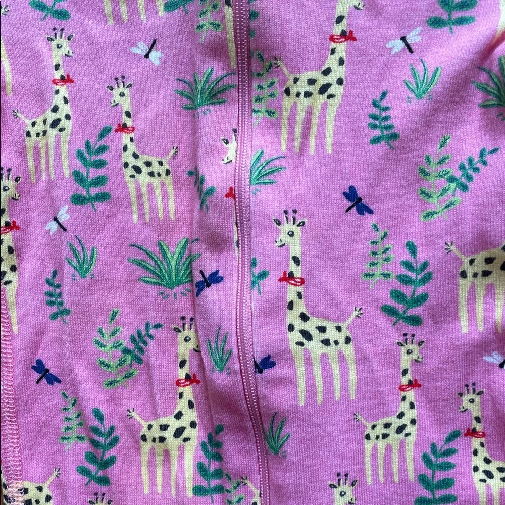 Hanna Andersson - Baby Zip Up One Piece Sleeper in pink giraffe print - Picture 8 of 12